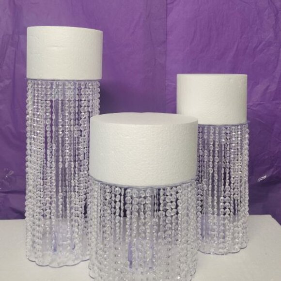 Set of 3 Round Deluxe Teardrop Acrylic Crystal Cake Stand with LED Light - Picture 3 of 11